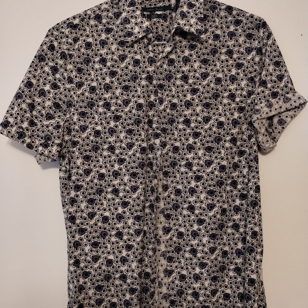 Perry Ellis Black and White Casual Button Down Shirt
